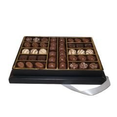 Yılbaşı Kardan Adam & Geyik Arabası Temalı 42'li Sargılı Special Çikolata Kutusu (650gr)