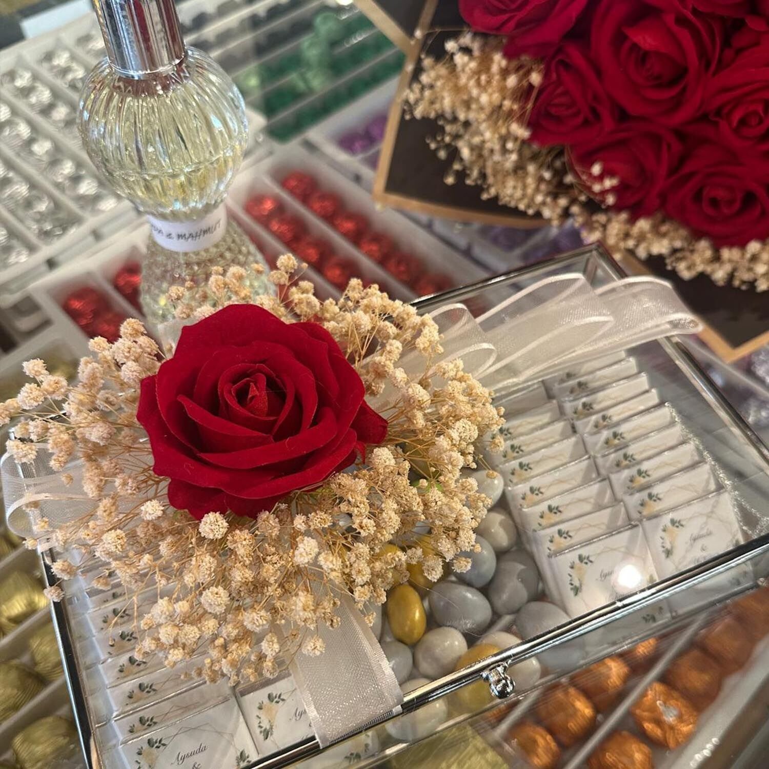 Cam Kutu Kız İsteme Drajeli + Gül